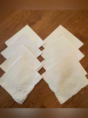 Set Of 8 Vintage Battenburg Lace Napkins Crisp White Scalloped Edges 16x16.5
